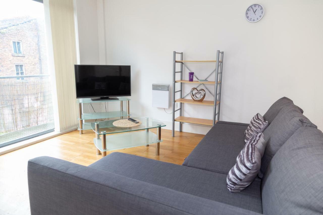 Serviced Apartment In Liverpool City Centre - Free Parking - Balcony - By Happy Days Extérieur photo